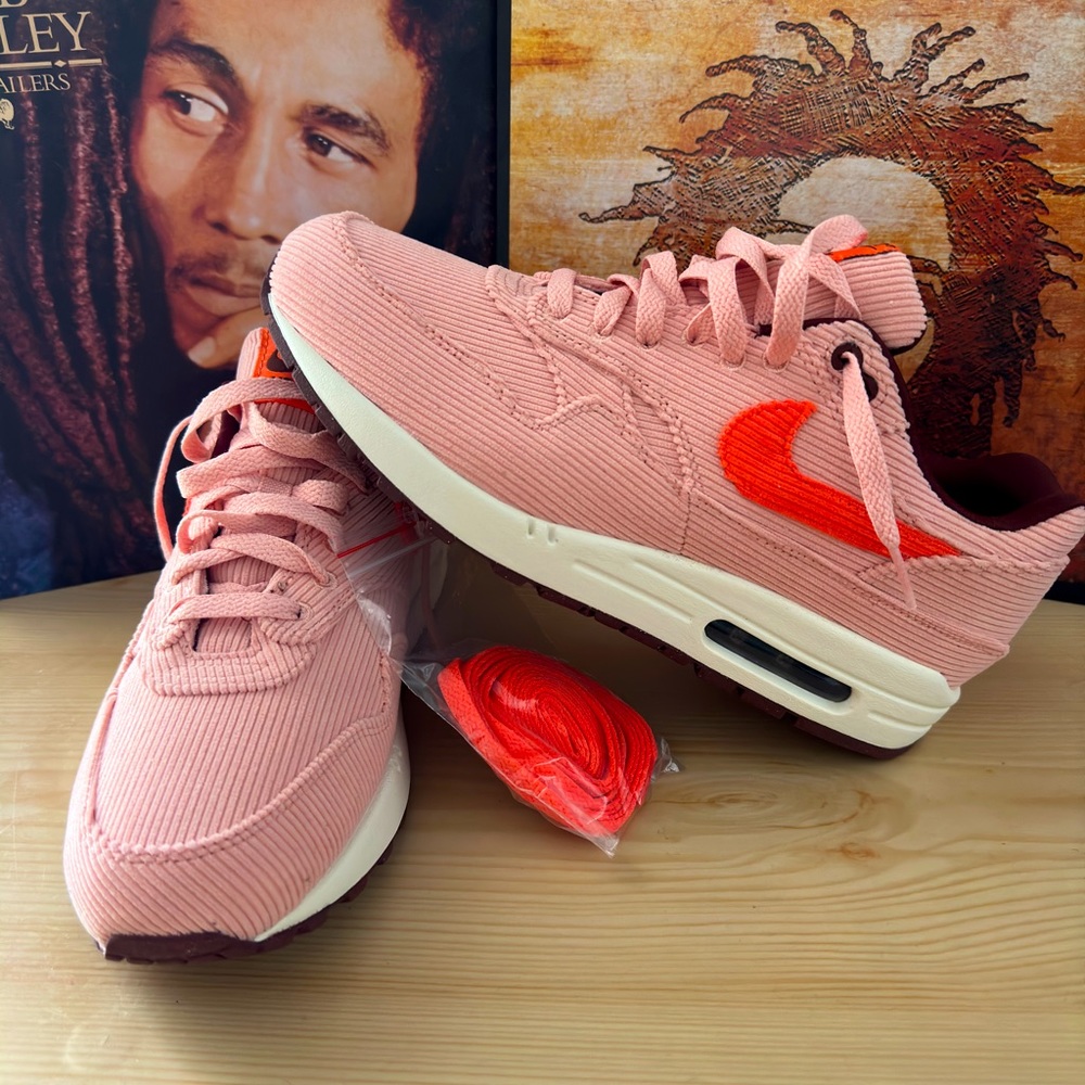 Nike Air Max 1 PRM Corduroy Coral Stardust Running Shoe FB8915-600 Men Size 9